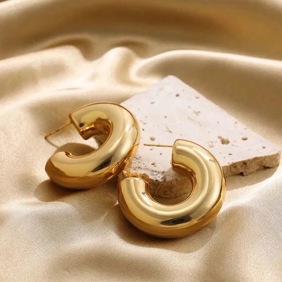 Vintage Stainless Steel Chunky C Shape Hoop Earrings ( Size: 40mm) - Picture 11 of 16